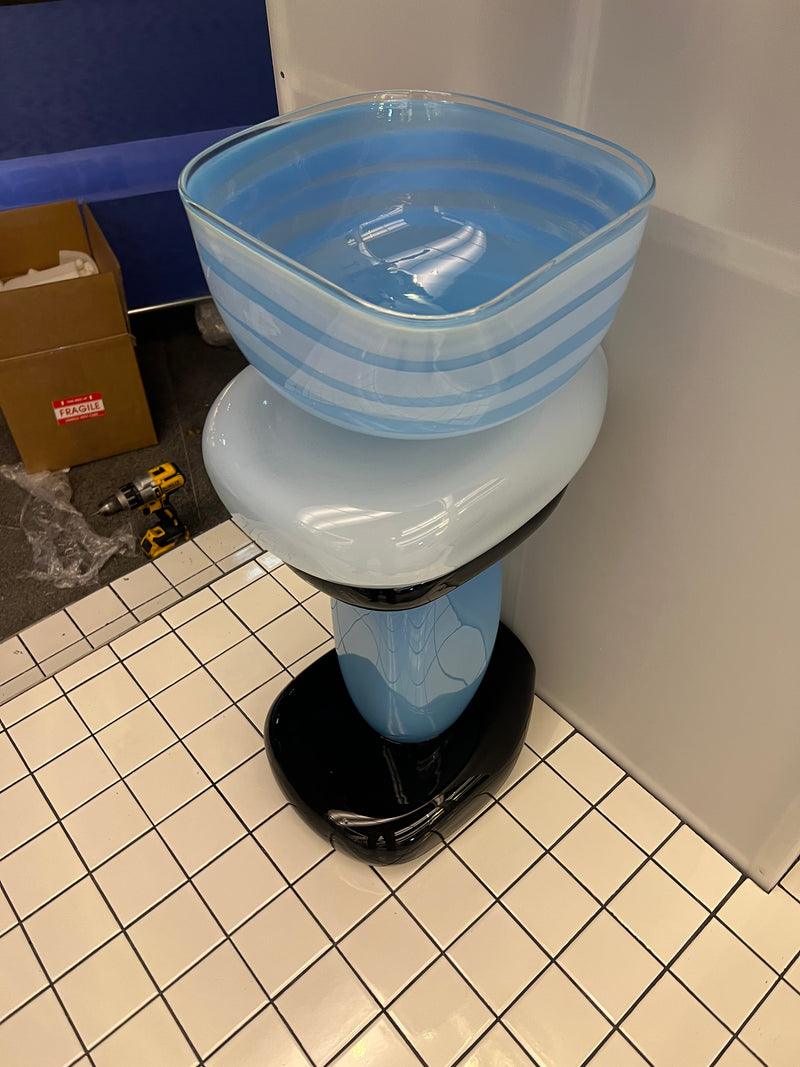 Square totem sink Blue