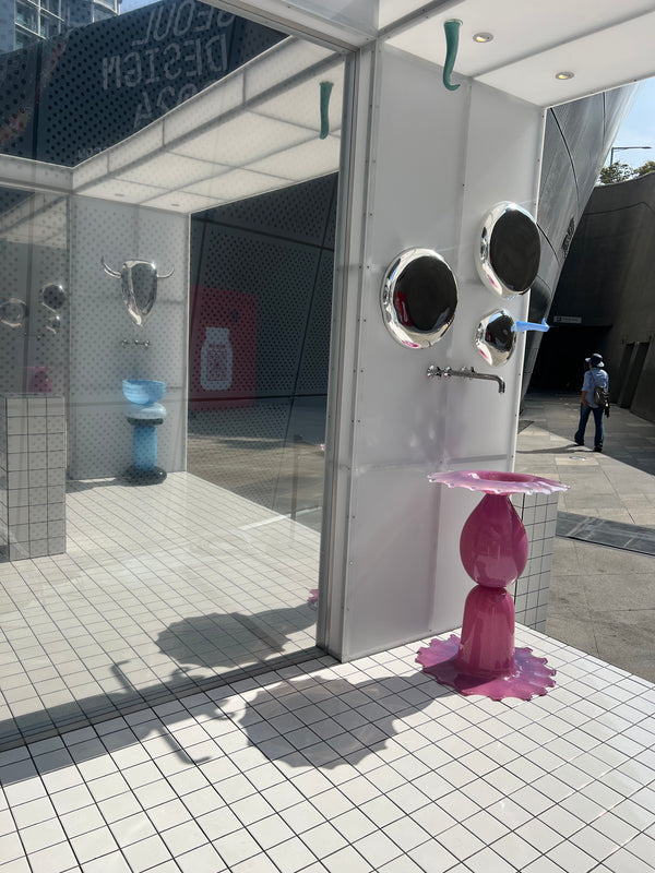 Round totem sink Pink